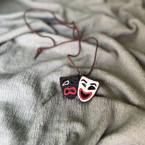 گردنبند اشک و لبخند